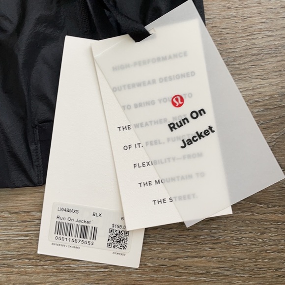 Lululemon Run On Jacket - Black - Picture 6 of 8